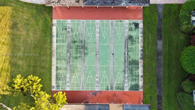 24 Abbey Ln 201, Delray Beach, FL 33446