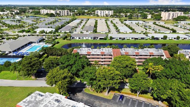 24 Abbey Ln 201, Delray Beach, FL 33446