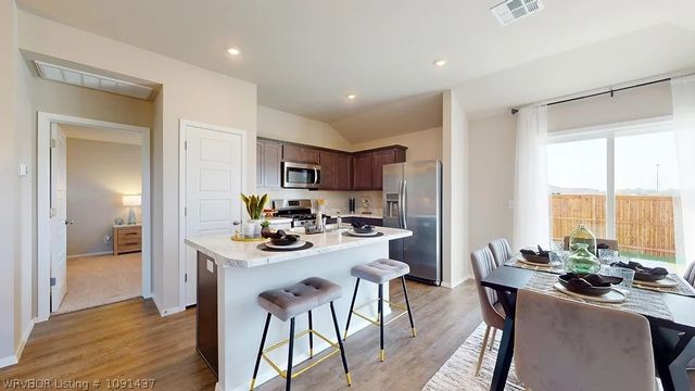 8609 Preston Wood Drive, Fort Smith, AR 72916