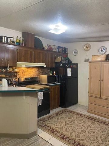 320 Oak Tree Drive, Point Blank, TX 77364