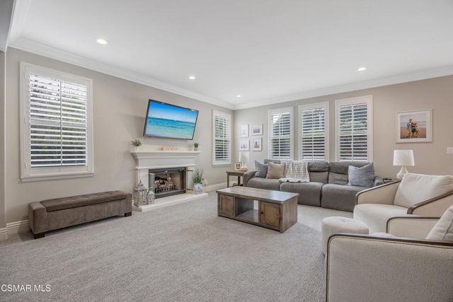 1101 Via Hispano, Newbury Park, CA 91320