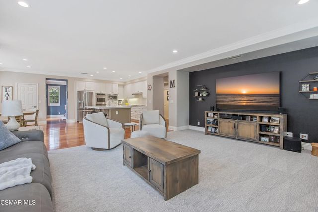 1101 Via Hispano, Newbury Park, CA 91320