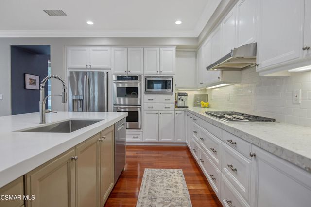 1101 Via Hispano, Newbury Park, CA 91320