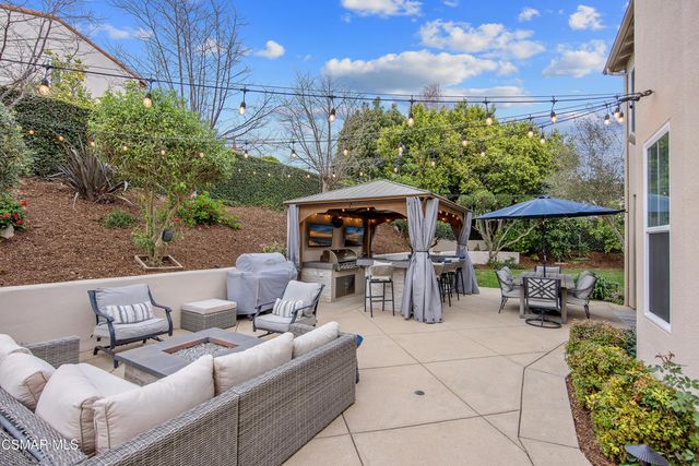 1101 Via Hispano, Newbury Park, CA 91320