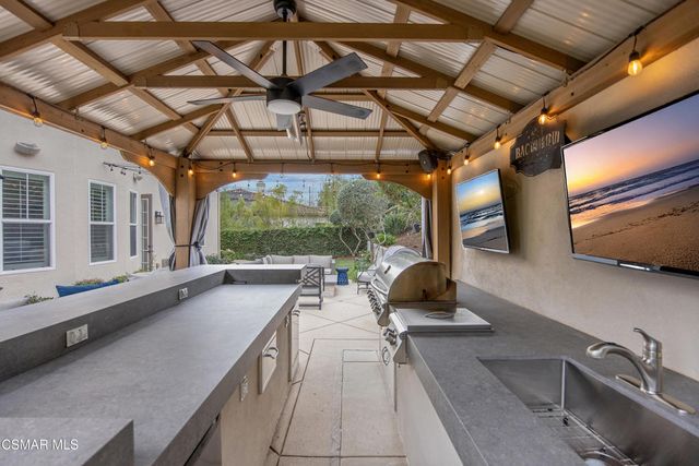 1101 Via Hispano, Newbury Park, CA 91320