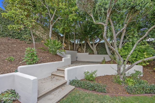 1101 Via Hispano, Newbury Park, CA 91320