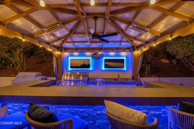 1101 Via Hispano, Newbury Park, CA 91320