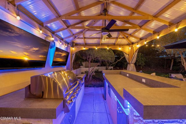 1101 Via Hispano, Newbury Park, CA 91320