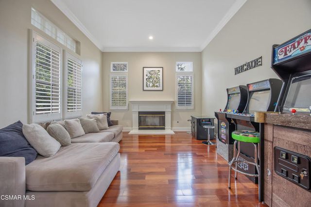 1101 Via Hispano, Newbury Park, CA 91320