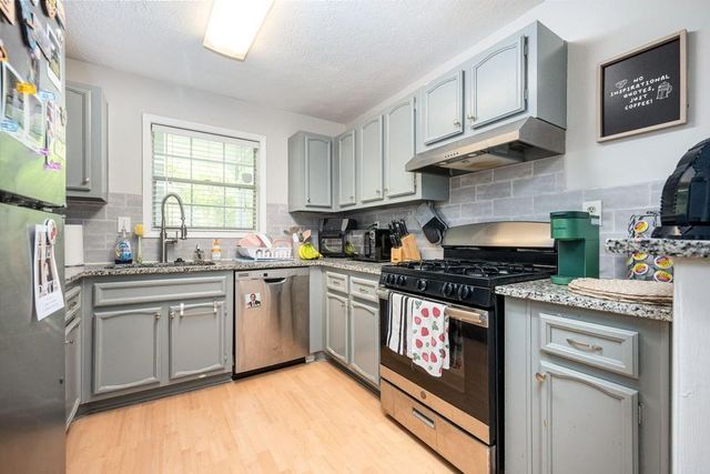 1104 Natchez Trace, Atlanta, GA 30350