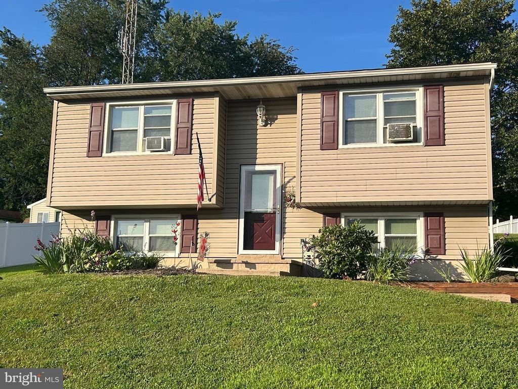 317 BROOK LN, Wrightsville, PA 17368