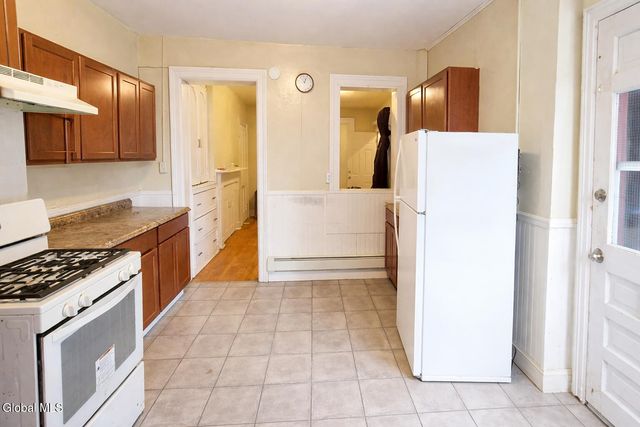 61 Grand Street, Albany, NY 12207