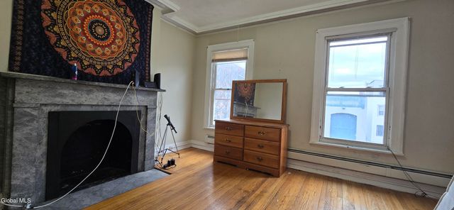 61 Grand Street, Albany, NY 12207