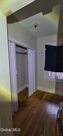 61 Grand Street, Albany, NY 12207
