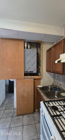 61 Grand Street, Albany, NY 12207