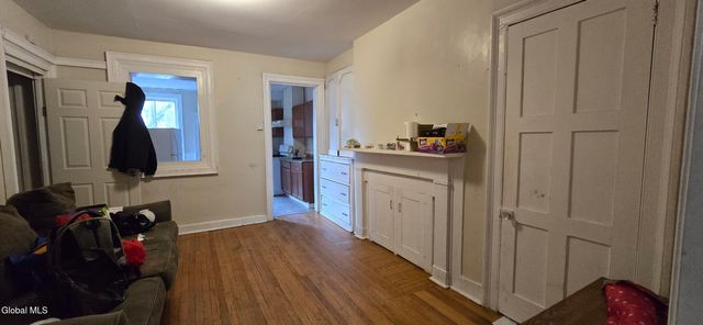 61 Grand Street, Albany, NY 12207
