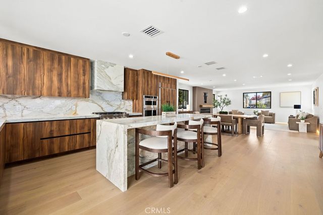2621 2623 S Bentley Avenue, Los Angeles, CA 90064