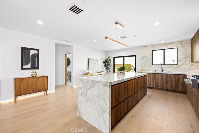 2621 2623 S Bentley Avenue, Los Angeles, CA 90064