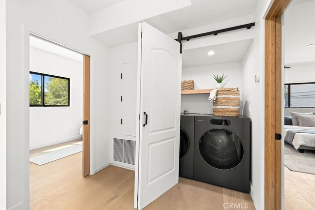 2621 2623 S Bentley Avenue, Los Angeles, CA 90064