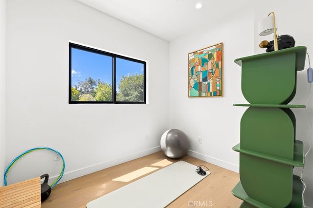 2621 2623 S Bentley Avenue, Los Angeles, CA 90064