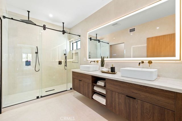 2621 2623 S Bentley Avenue, Los Angeles, CA 90064