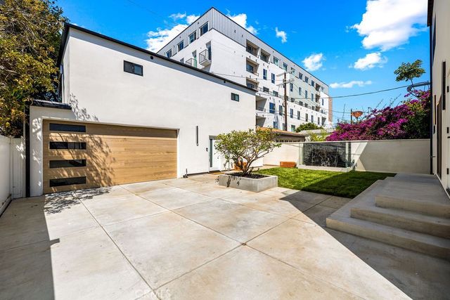 2621 2623 S Bentley Avenue, Los Angeles, CA 90064