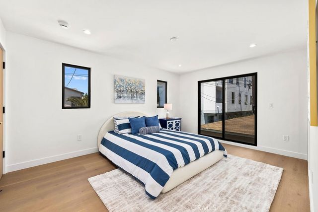 2621 2623 S Bentley Avenue, Los Angeles, CA 90064