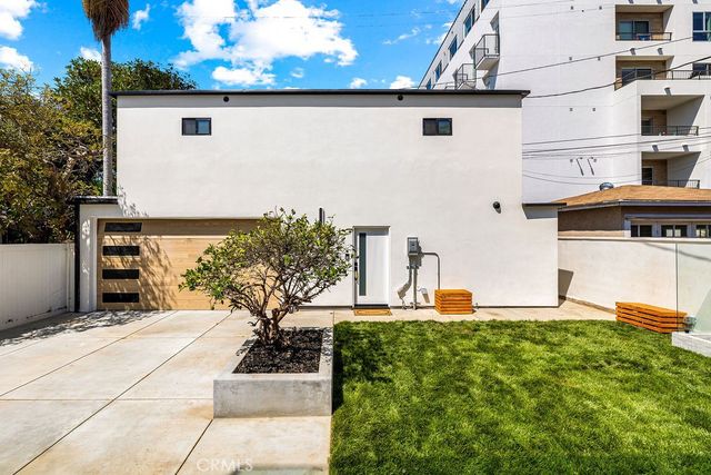 2621 2623 S Bentley Avenue, Los Angeles, CA 90064