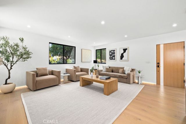 2621 2623 S Bentley Avenue, Los Angeles, CA 90064