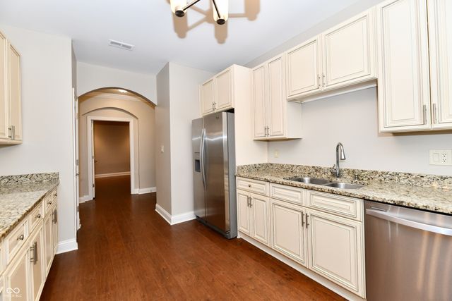 8555 One West Drive 105, Indianapolis, IN 46260