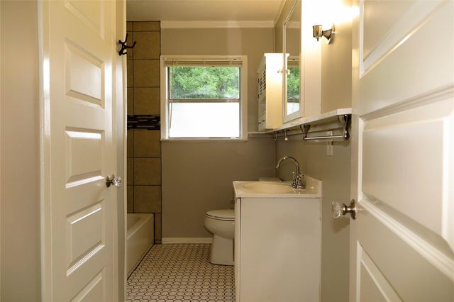 1205 Forest ST, Georgetown, TX 78626