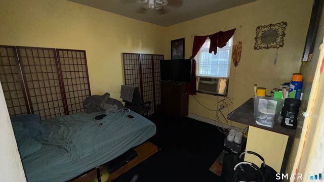644 Carroll Avenue 5, Bridgeport, CT 06607