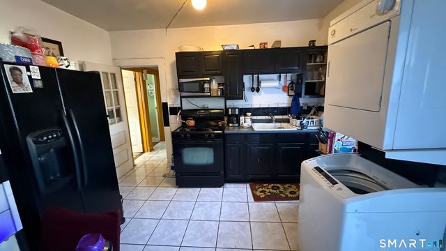 644 Carroll Avenue 5, Bridgeport, CT 06607