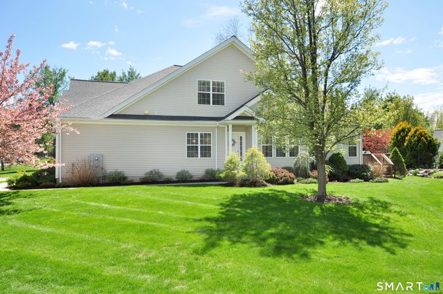 14 Carlson Ridge Court 14, New Milford, CT 06776