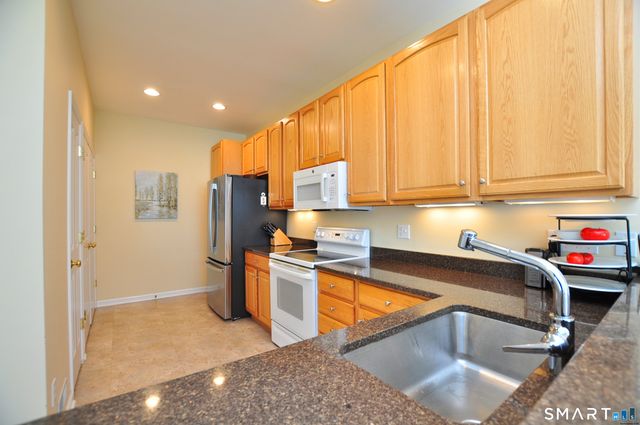 14 Carlson Ridge Court 14, New Milford, CT 06776