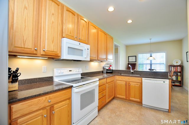 14 Carlson Ridge Court 14, New Milford, CT 06776