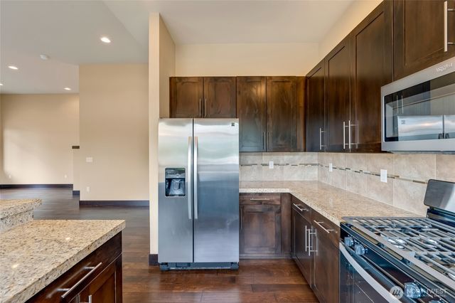 4020 NE 3rd Place, Renton, WA 98056