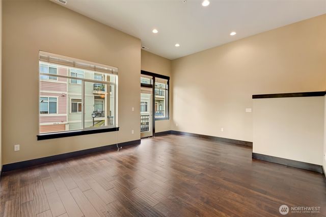 4020 NE 3rd Place, Renton, WA 98056