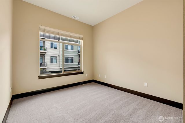 4020 NE 3rd Place, Renton, WA 98056