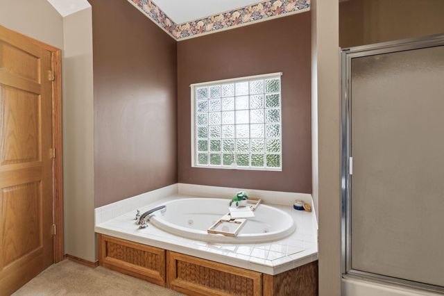 2553 N Hazelwood st, Wichita, KS 67205