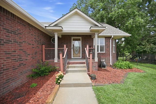 2553 N Hazelwood st, Wichita, KS 67205