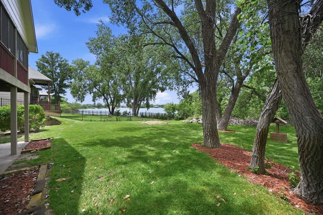2553 N Hazelwood st, Wichita, KS 67205