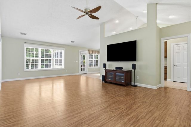 3048 Shorecrest Bay Dr., Murrells Inlet, SC 29576