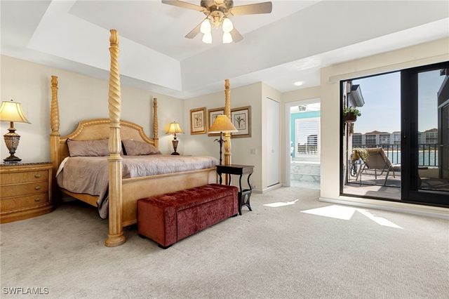 305 La Peninsula BLVD 305, Naples, FL 34113