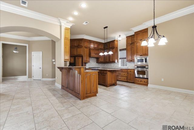 19455 Kellywood Ct, Baton Rouge, LA 70809
