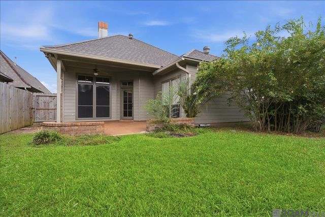19455 Kellywood Ct, Baton Rouge, LA 70809