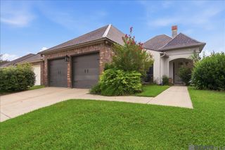 19455 Kellywood Ct, Baton Rouge, LA 70809