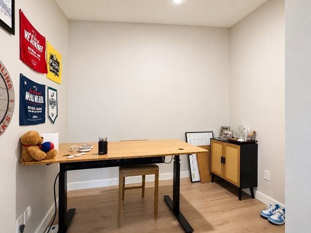 400 West Broadway 308, Boston, MA 02127