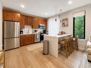 400 West Broadway 308, Boston, MA 02127