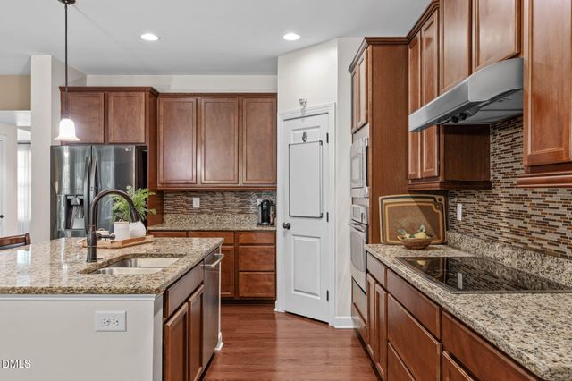 225 Shadow Mist Court, Apex, NC 27539
